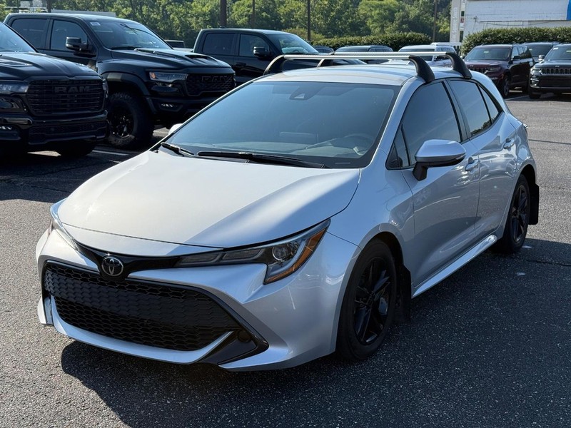 Toyota Corolla Hatchback Vehicle Image 08