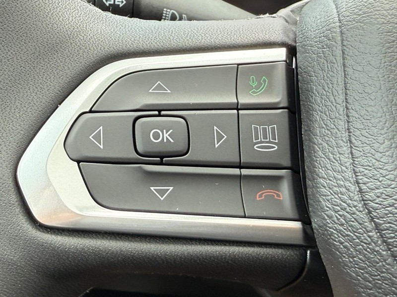 Jeep Compass Vehicle Image 09