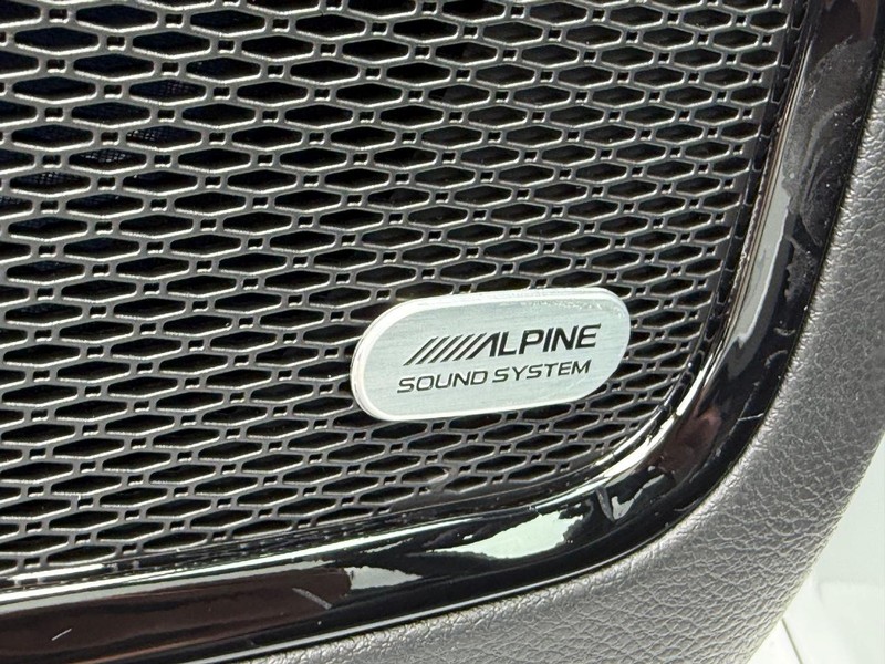 Jeep Compass Vehicle Image 19