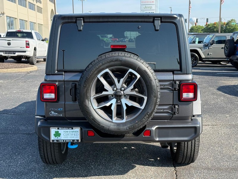 Jeep Wrangler 4xe Vehicle Image 04