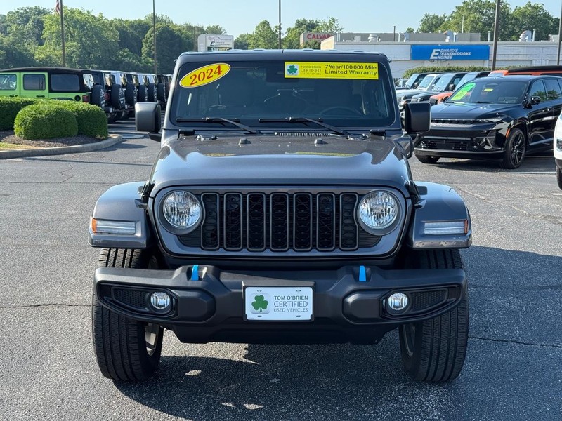 Jeep Wrangler 4xe Vehicle Image 09