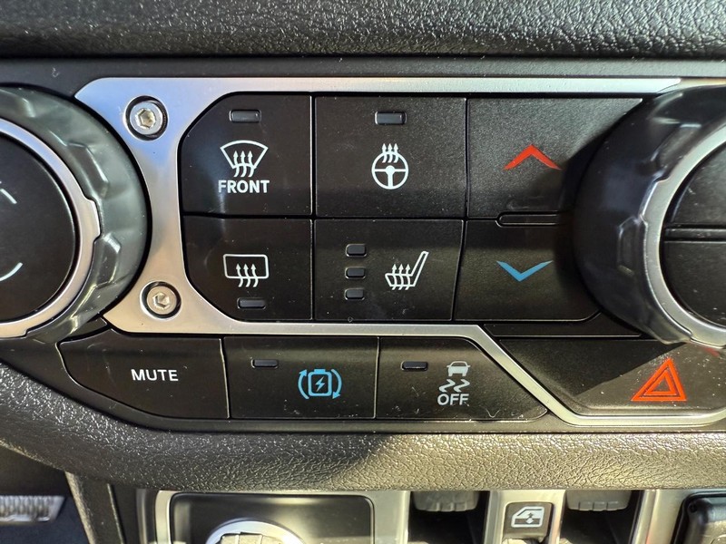 Jeep Wrangler 4xe Vehicle Image 16