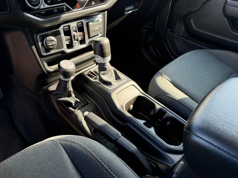 Jeep Wrangler 4xe Vehicle Image 20
