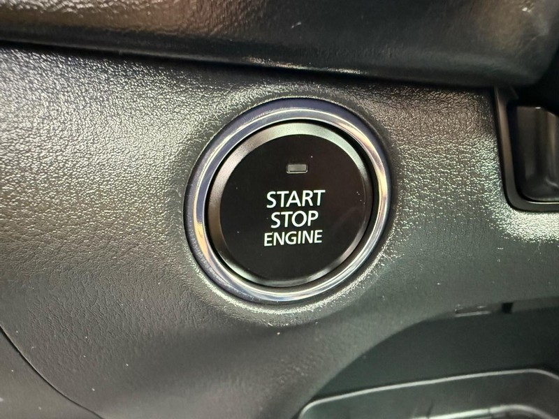 Mazda CX-50 Vehicle Image 17