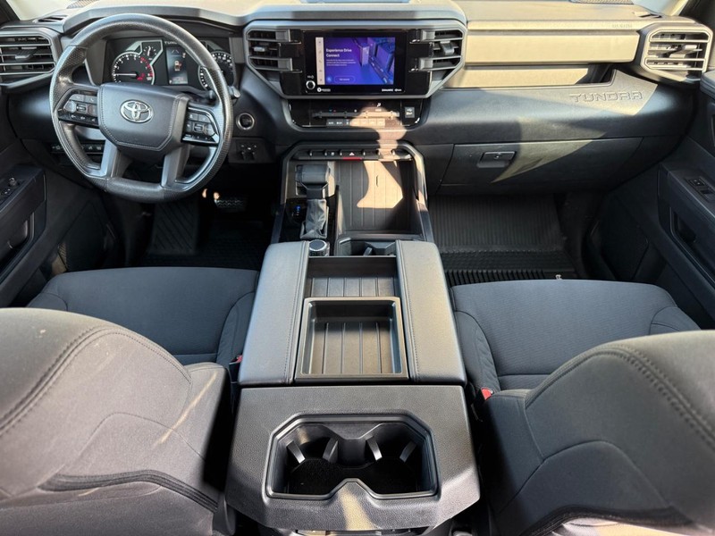 Toyota Tundra 4WD Vehicle Image 11