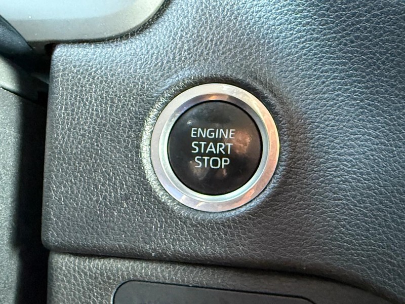 Toyota Tundra 4WD Vehicle Image 15