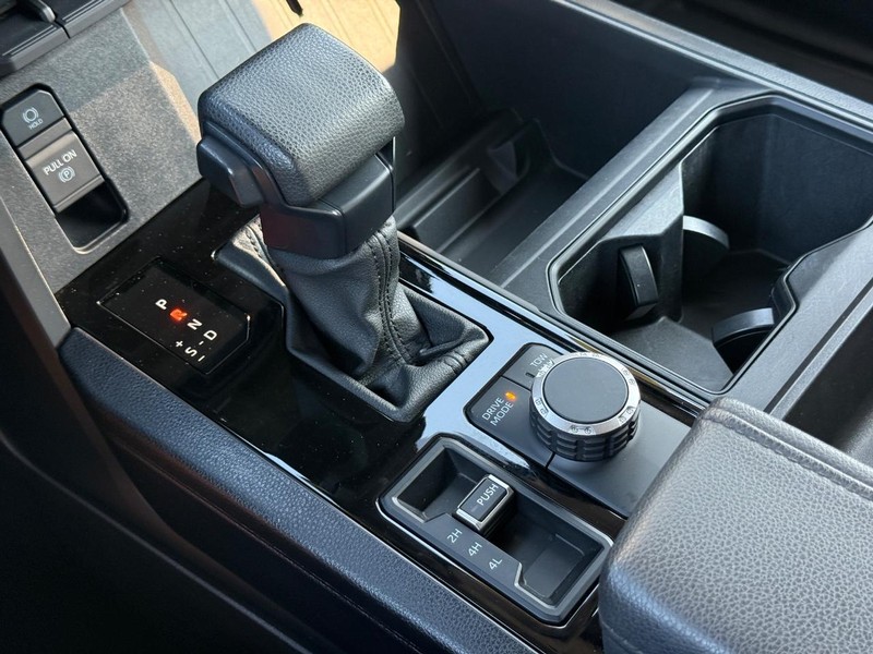 Toyota Tundra 4WD Vehicle Image 20