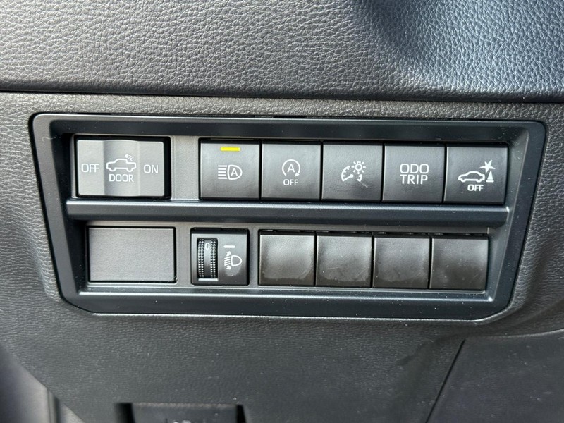 Toyota Tundra 4WD Vehicle Image 23