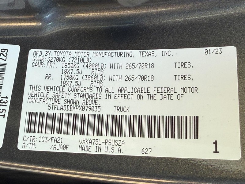 Toyota Tundra 4WD Vehicle Image 26