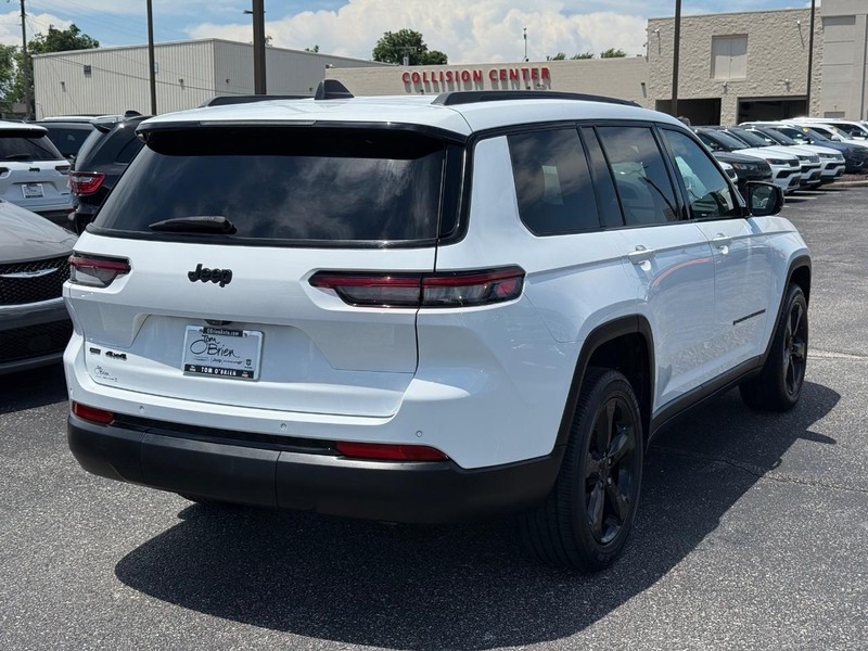 Jeep Grand Cherokee L Vehicle Image 03
