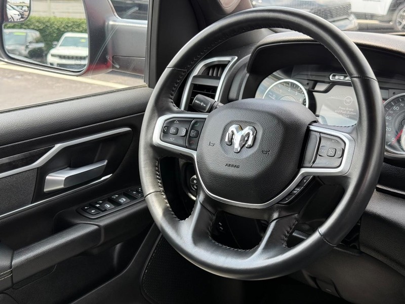 Ram 1500 Vehicle Image 12