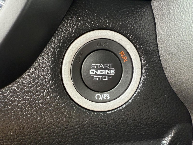 Ram 1500 Vehicle Image 15