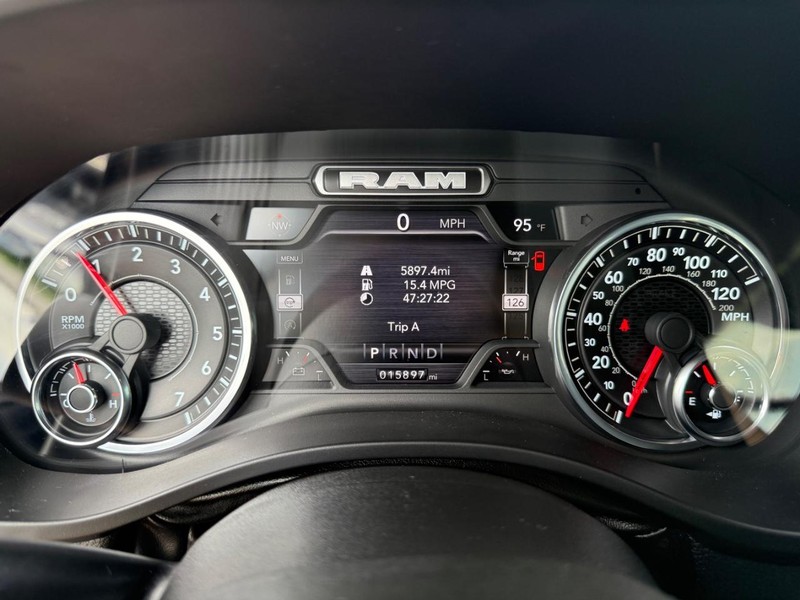 Ram 1500 Vehicle Image 22