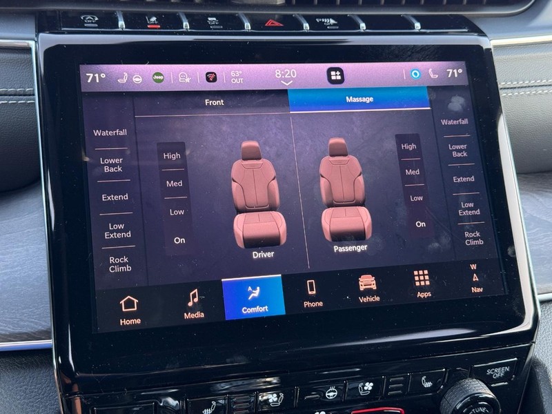 Jeep Grand Cherokee Vehicle Image 19