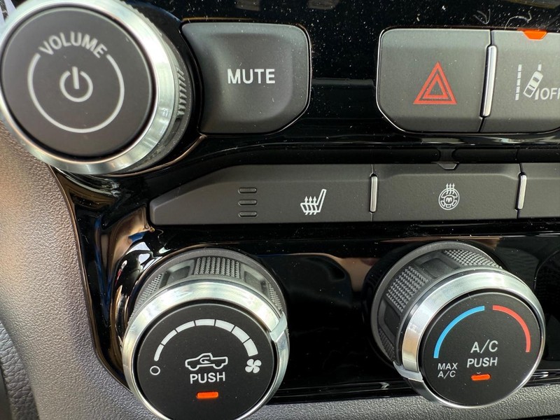 Ram 1500 Vehicle Image 10