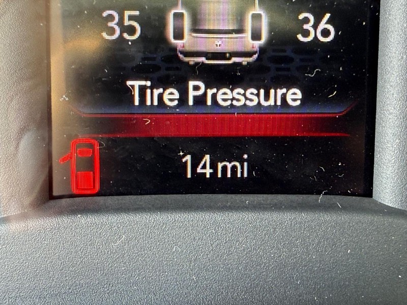 Ram 1500 Vehicle Image 17