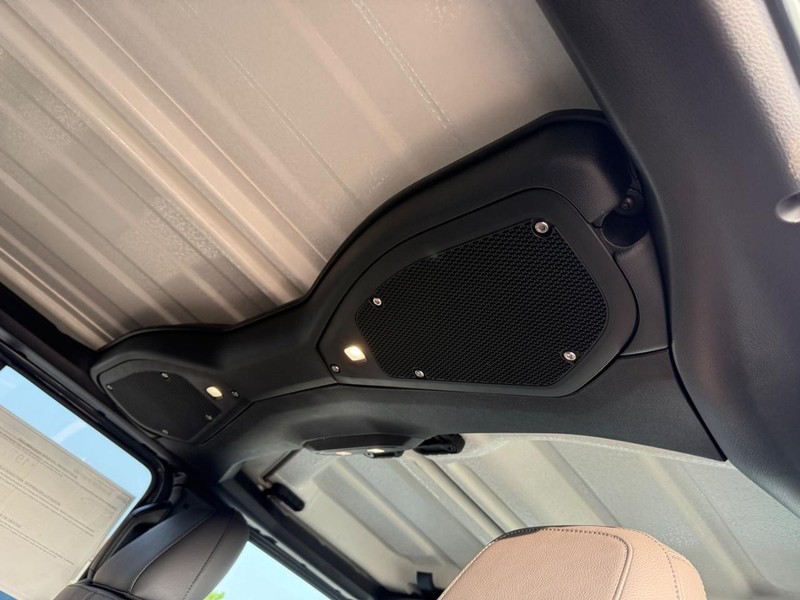 Jeep Gladiator Vehicle Image 07