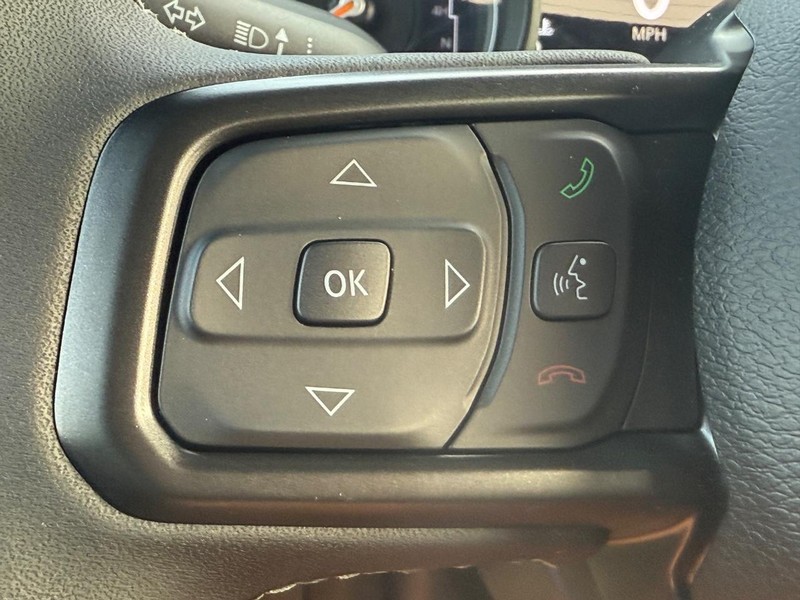 Jeep Gladiator Vehicle Image 10