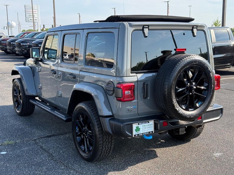 Jeep Wrangler 4xe Vehicle Image 05