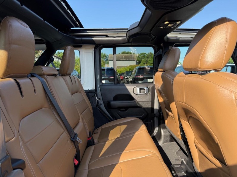 Jeep Wrangler 4xe Vehicle Image 10