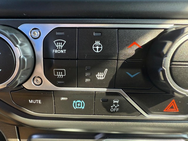 Jeep Wrangler 4xe Vehicle Image 17