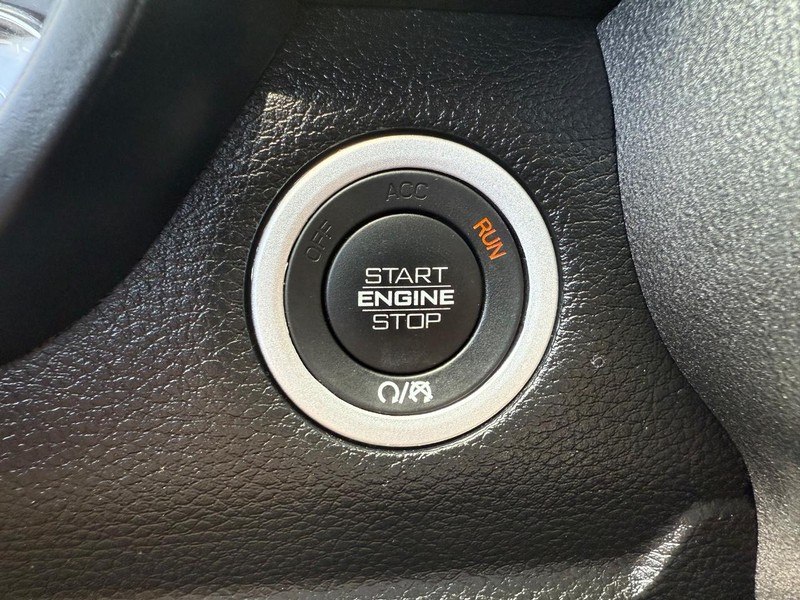 Ram 1500 Vehicle Image 15