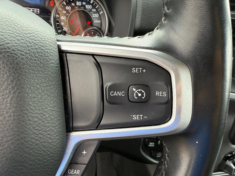 Ram 1500 Vehicle Image 14