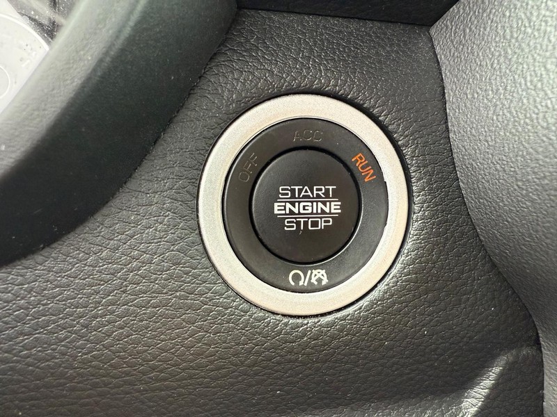 Ram 1500 Vehicle Image 15