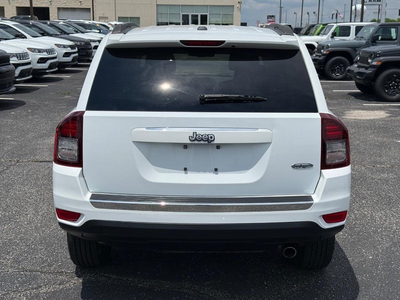 Jeep Compass Vehicle Image 04