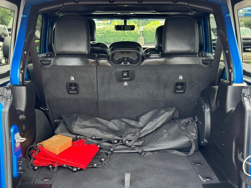 Jeep Wrangler Vehicle Image 07