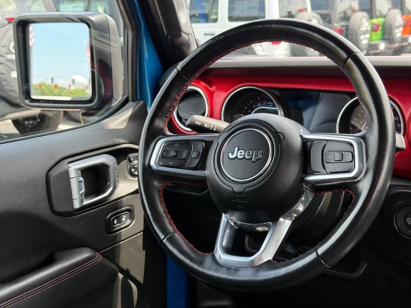Jeep Wrangler Vehicle Image 12