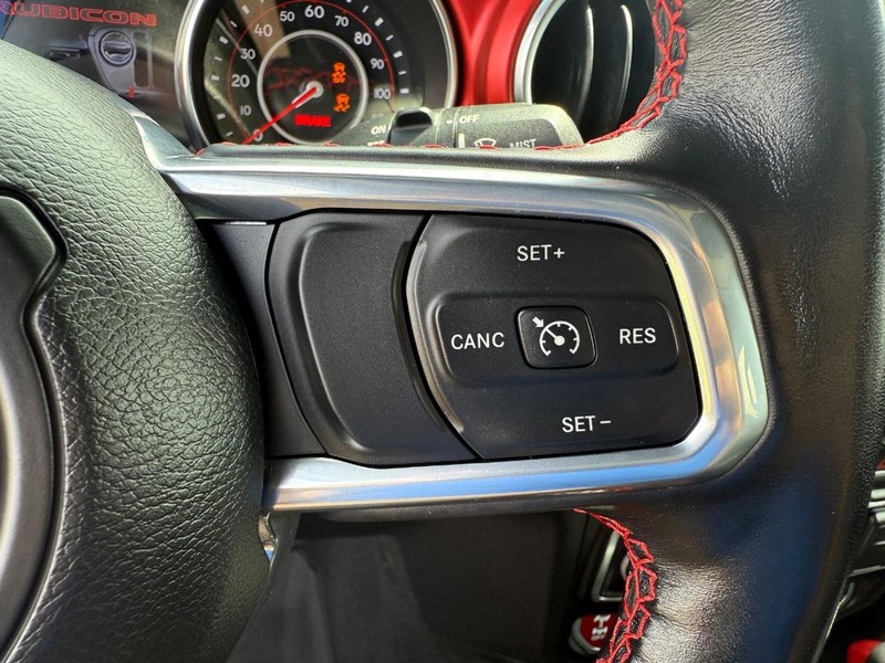 Jeep Wrangler Vehicle Image 14