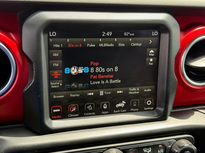 Jeep Wrangler Vehicle Image 17