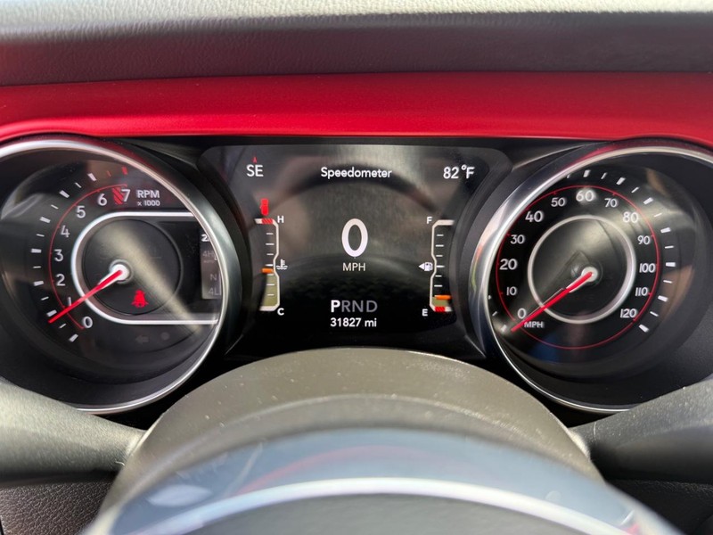 Jeep Wrangler Vehicle Image 22