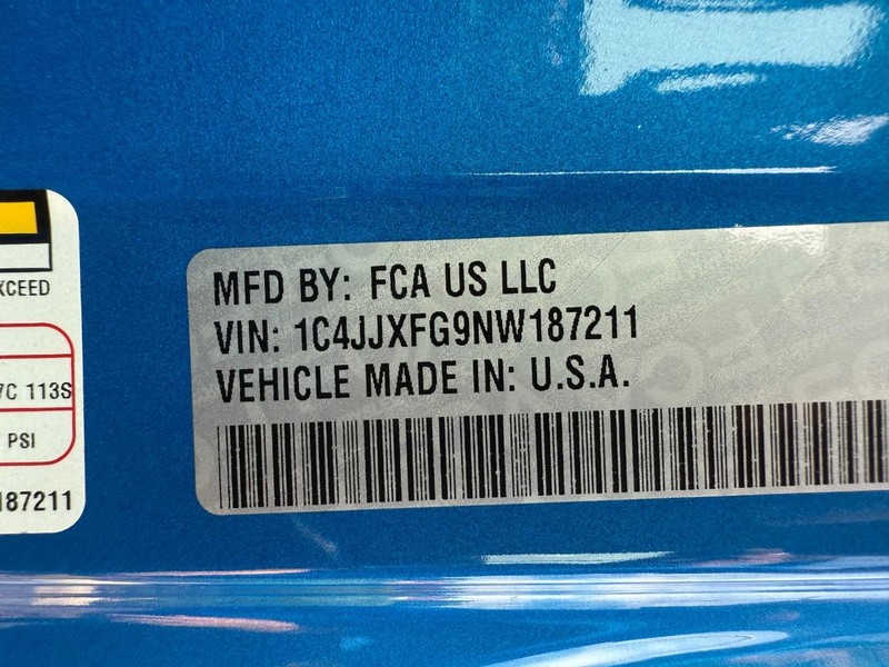Jeep Wrangler Vehicle Image 26