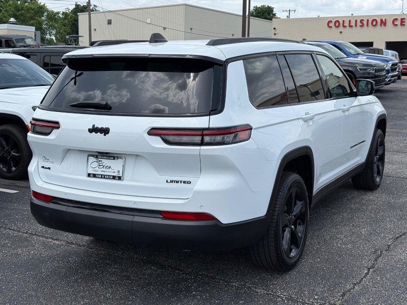 Jeep Grand Cherokee L Vehicle Image 03