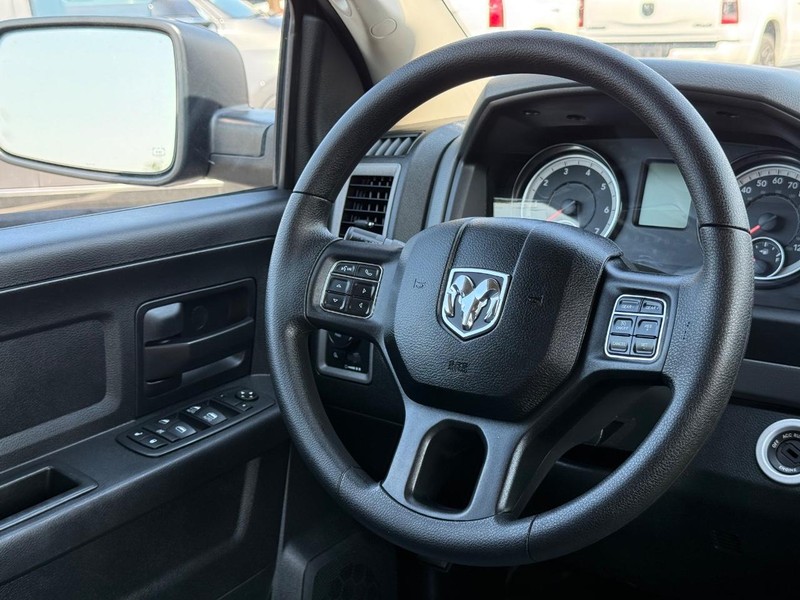 Ram 1500 Vehicle Image 12