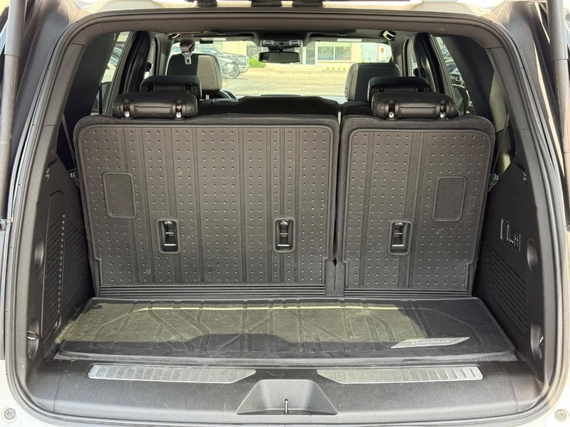 Chevrolet Tahoe Vehicle Image 07