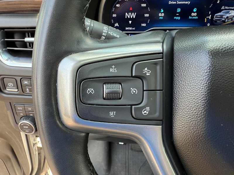 Chevrolet Tahoe Vehicle Image 16
