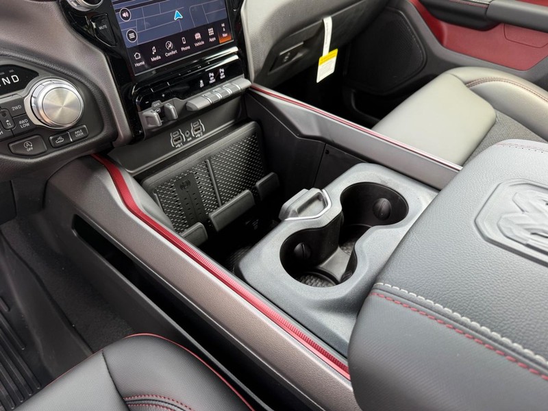 Ram 1500 Vehicle Image 12