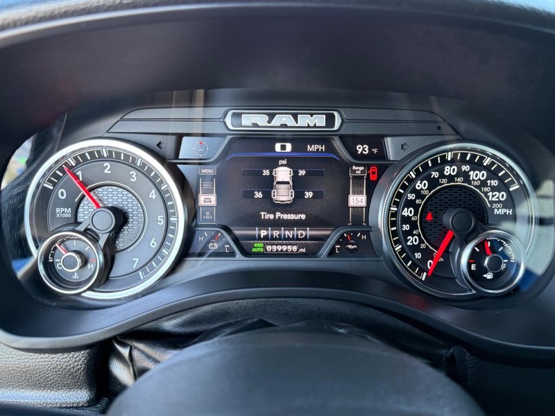 Ram 1500 Vehicle Image 22