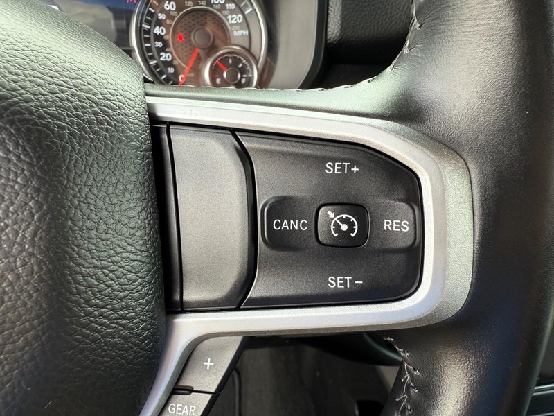 Ram 1500 Vehicle Image 14