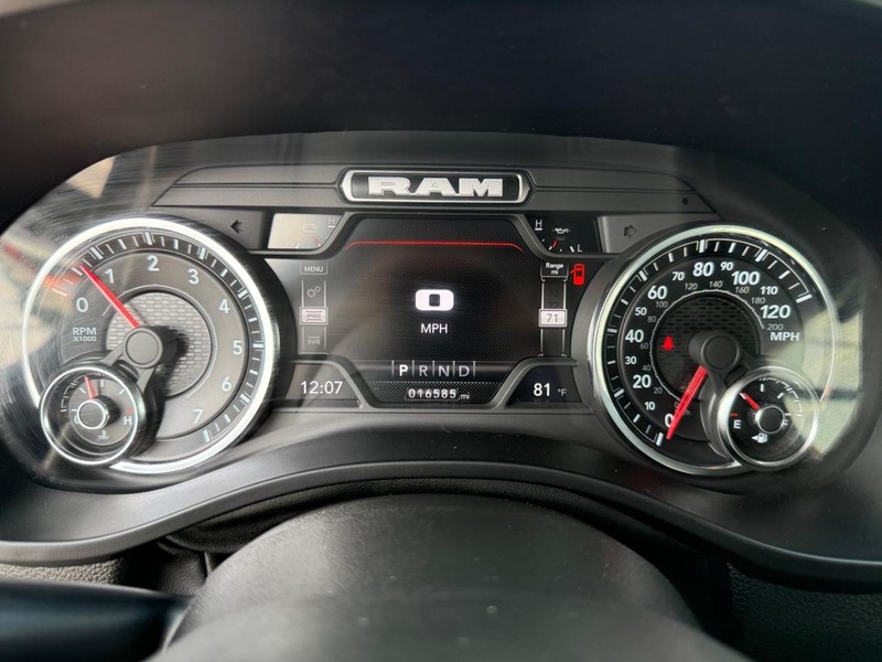 Ram 1500 Vehicle Image 22