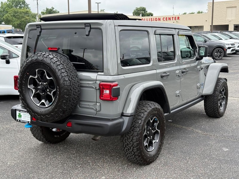 Jeep Wrangler 4xe Vehicle Image 03