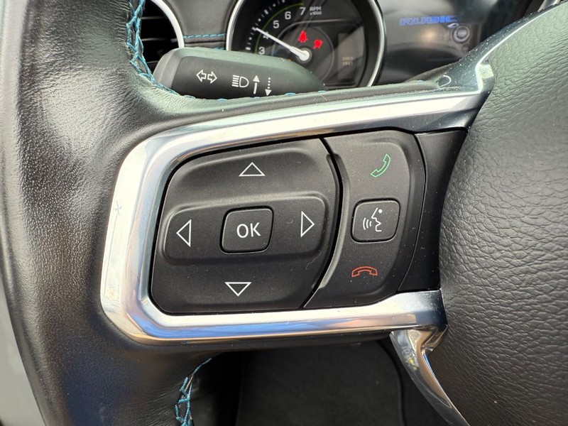 Jeep Wrangler 4xe Vehicle Image 14