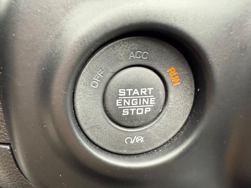 Jeep Wrangler 4xe Vehicle Image 16