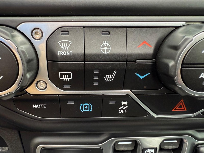 Jeep Wrangler 4xe Vehicle Image 17