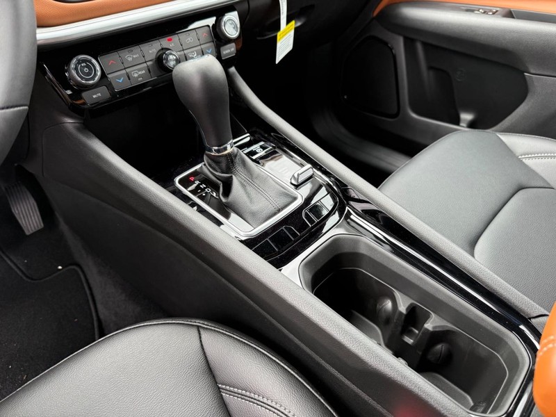 Jeep Compass Vehicle Image 13