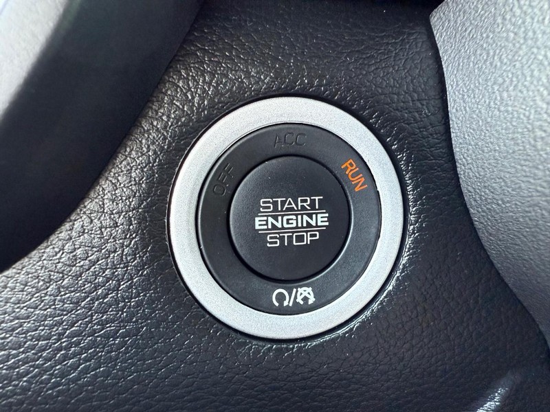 Ram 1500 Vehicle Image 15