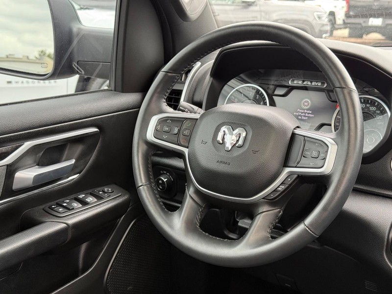 Ram 1500 Vehicle Image 13